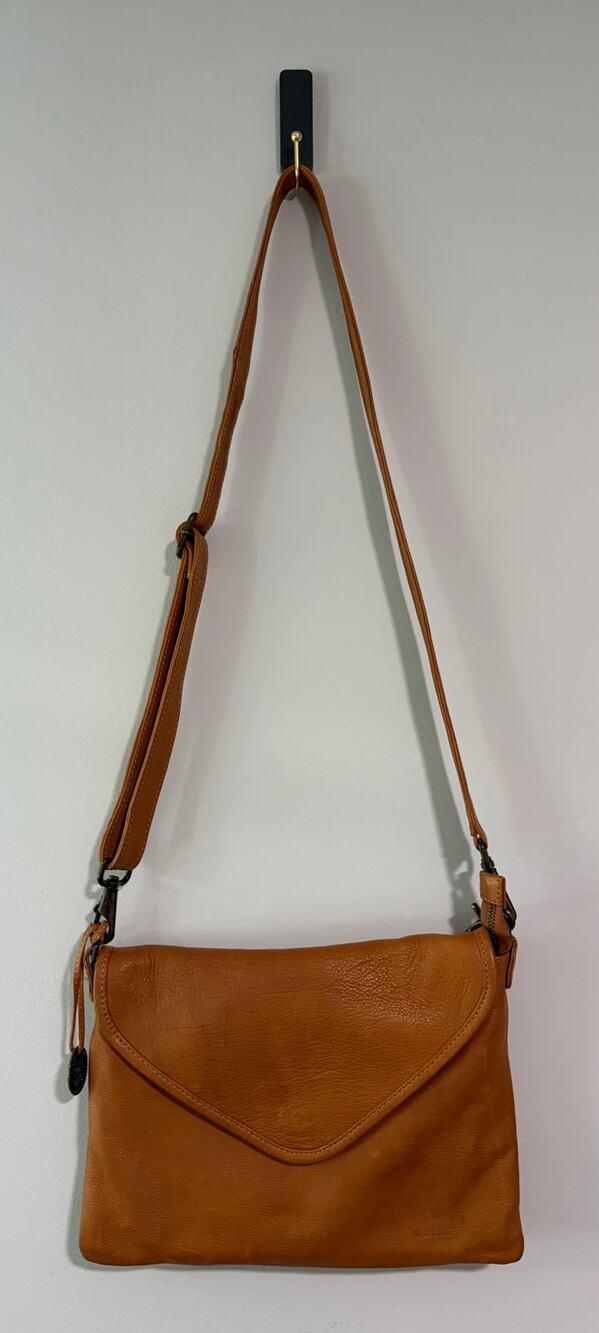 Wanderers Travel Co Tan Full Grain Leather Crossbody Bag Flap Purse